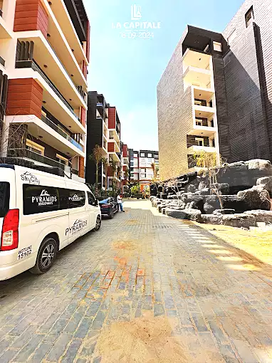 https://aqarmap.com.eg/ar/listing/7272883-for-sale-cairo-new-administrative-capital-r7-la-capitale