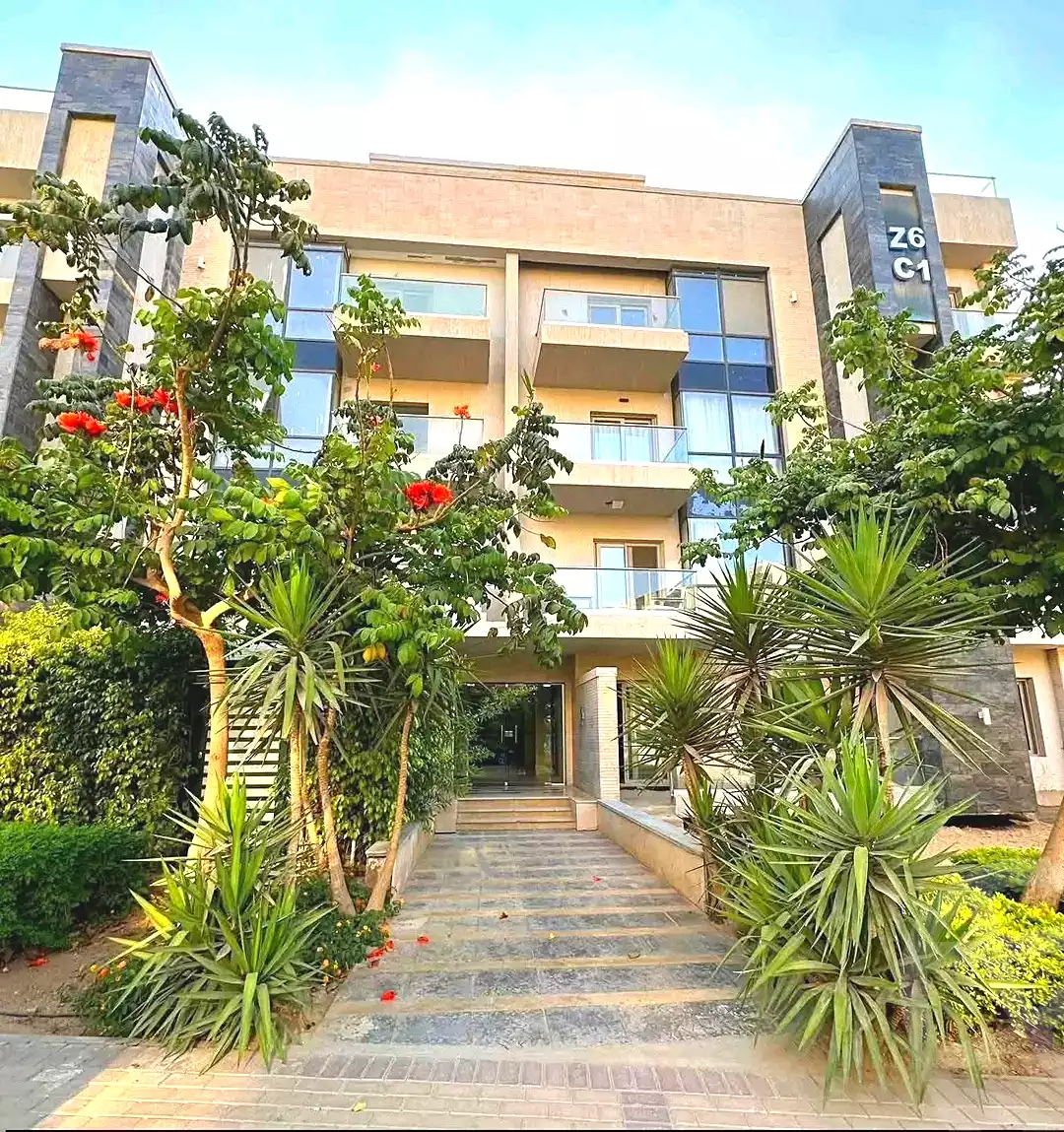 https://aqarmap.com.eg/ar/listing/7273156-for-sale-cairo-new-cairo-compounds-galleria-moon-valley-compound-arabia