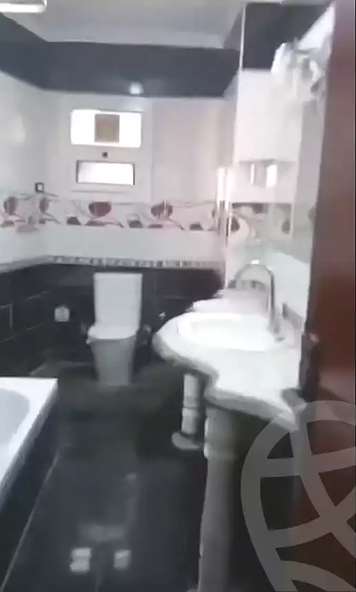 https://aqarmap.com.eg/ar/listing/7273822-for-rent-cairo-el-zaytun-lzytwn-lshrqy-toman-bai-st