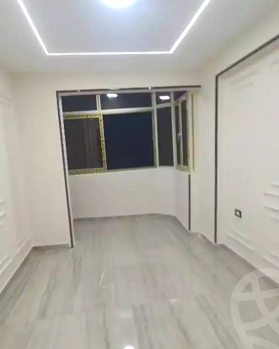 https://aqarmap.com.eg/ar/listing/7274531-for-sale-alexandria-el-asafra-l-sfr-bhry