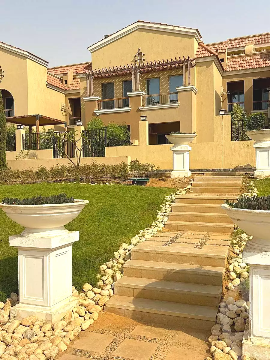 https://aqarmap.com.eg/ar/listing/7274276-for-sale-cairo-el-shorouk-compounds-maadi-view