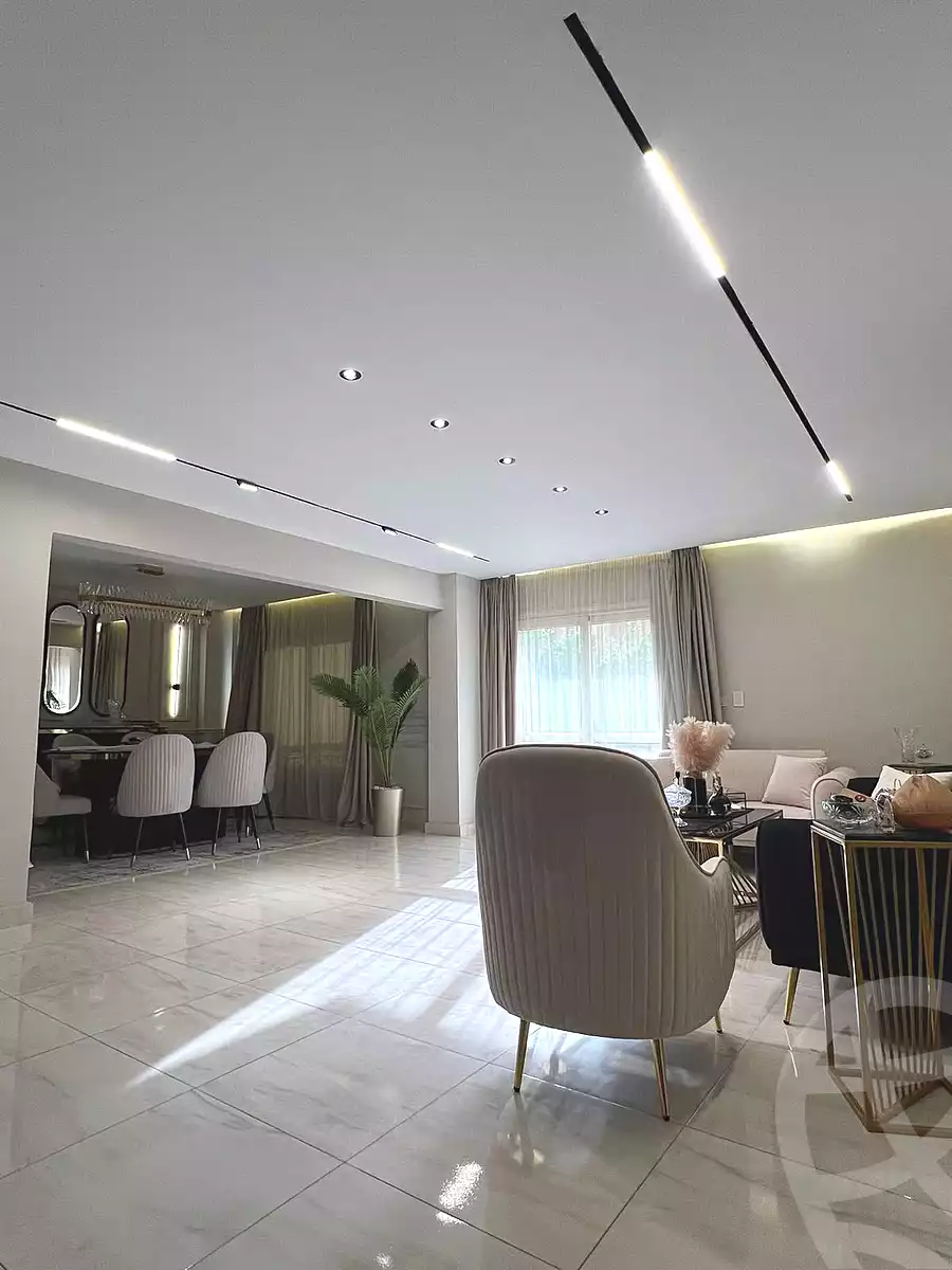 https://aqarmap.com.eg/ar/listing/7274674-for-sale-cairo-el-sheikh-zayed-city-compounds-el-khamayel
