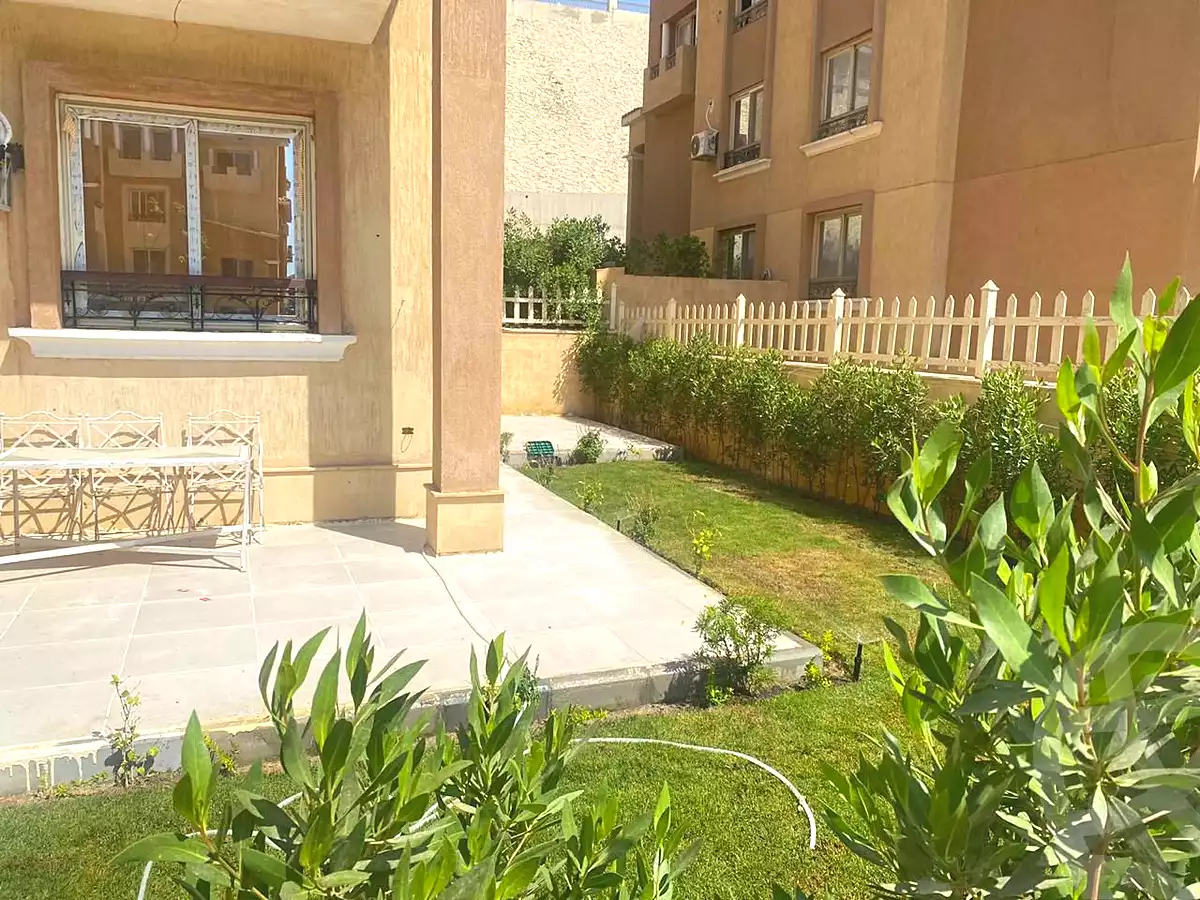 https://aqarmap.com.eg/ar/listing/7274674-for-sale-cairo-el-sheikh-zayed-city-compounds-el-khamayel