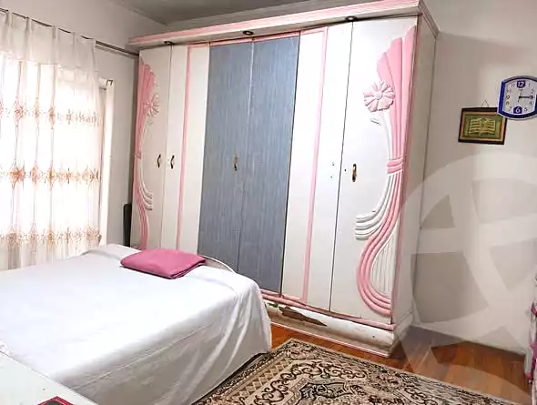 https://aqarmap.com.eg/en/listing/7274700-for-sale-cairo-helwan-el-shareaa-el-sharby-st