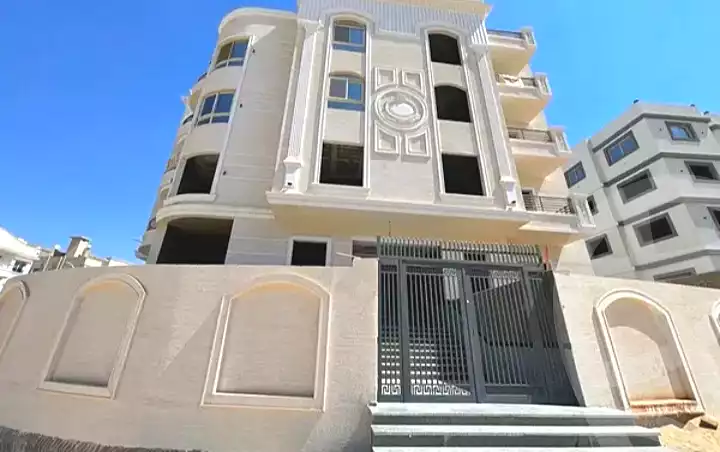 https://aqarmap.com.eg/en/listing/7274986-for-sale-cairo-6th-of-october-el-tawsaat-el-shamalya-touristic-first-area