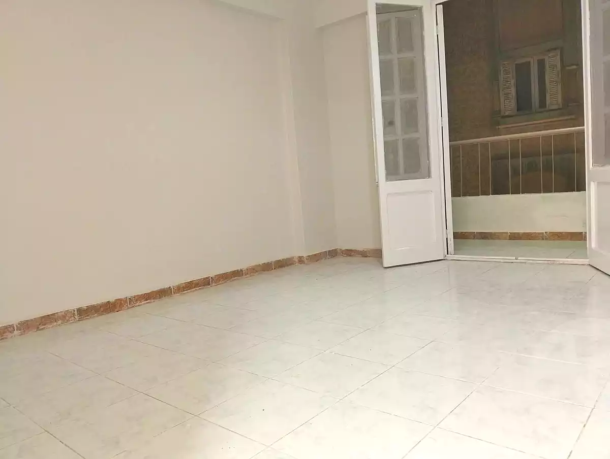 https://aqarmap.com.eg/en/listing/7275218-for-sale-alexandria-al-agamy-el-hanouvel-radwan-st