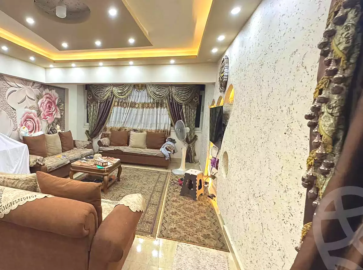 https://aqarmap.com.eg/ar/listing/7275365-for-sale-alexandria-al-agamy-lbytsh-el-hanafeya-st
