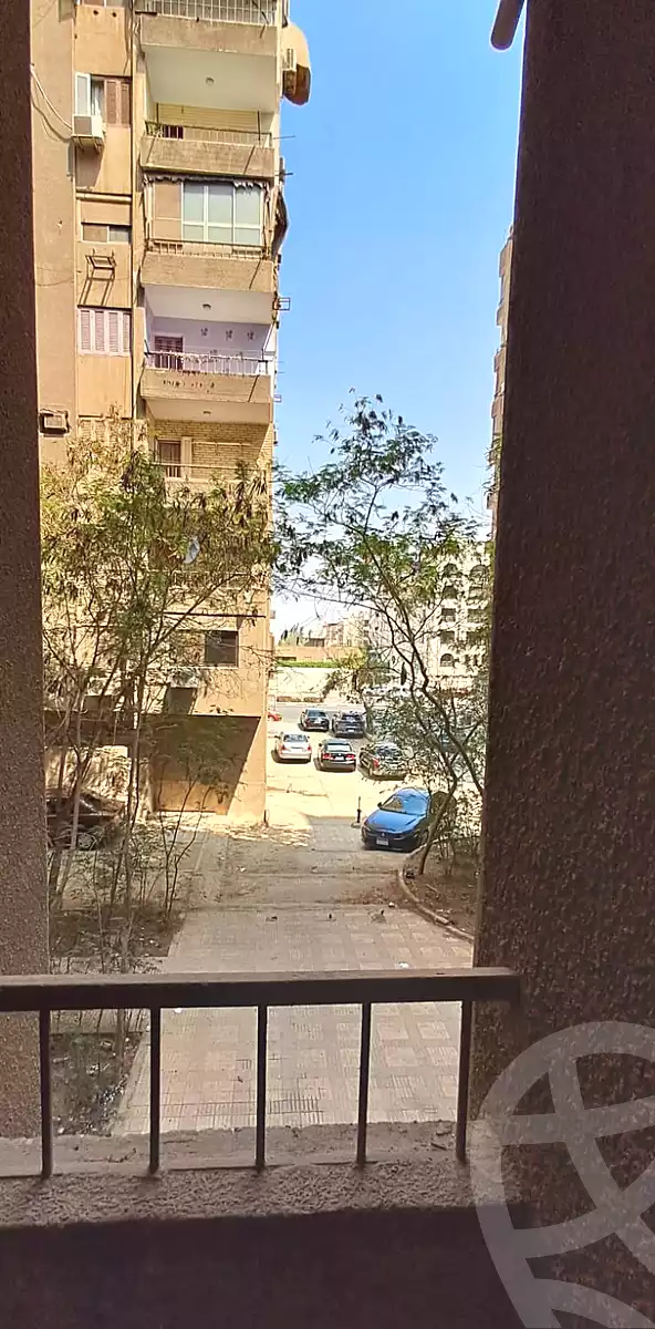 https://aqarmap.com.eg/ar/listing/7275391-for-sale-cairo-mokattam-lhdb-l-ly-103-street