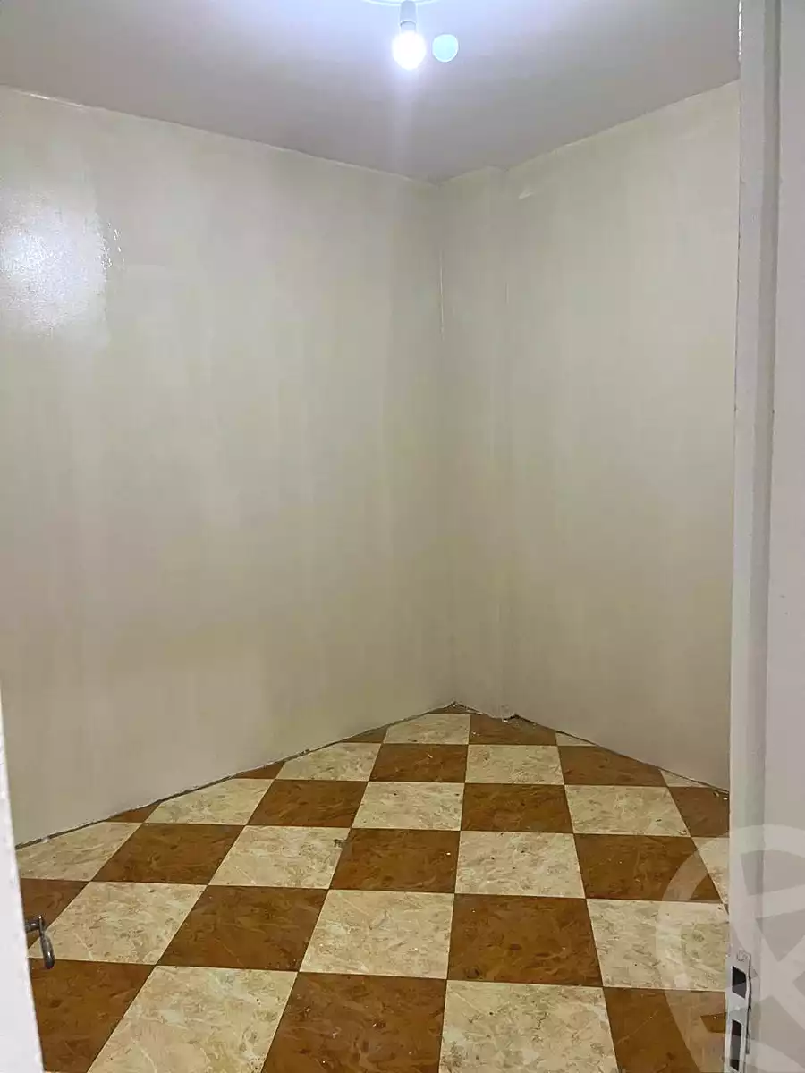 https://aqarmap.com.eg/ar/listing/7275398-for-sale-cairo-helwan-hadayek-helwan-el-khashab-canal
