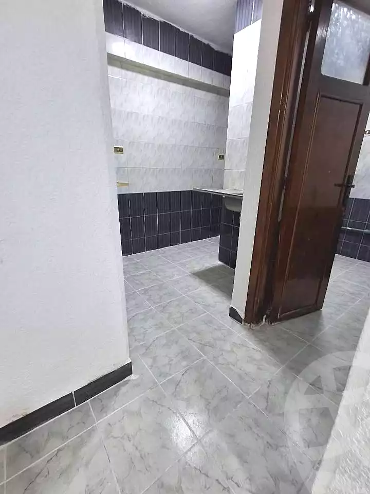 https://aqarmap.com.eg/ar/listing/7276308-for-sale-alexandria-al-agamy-shataa-el-nakheel