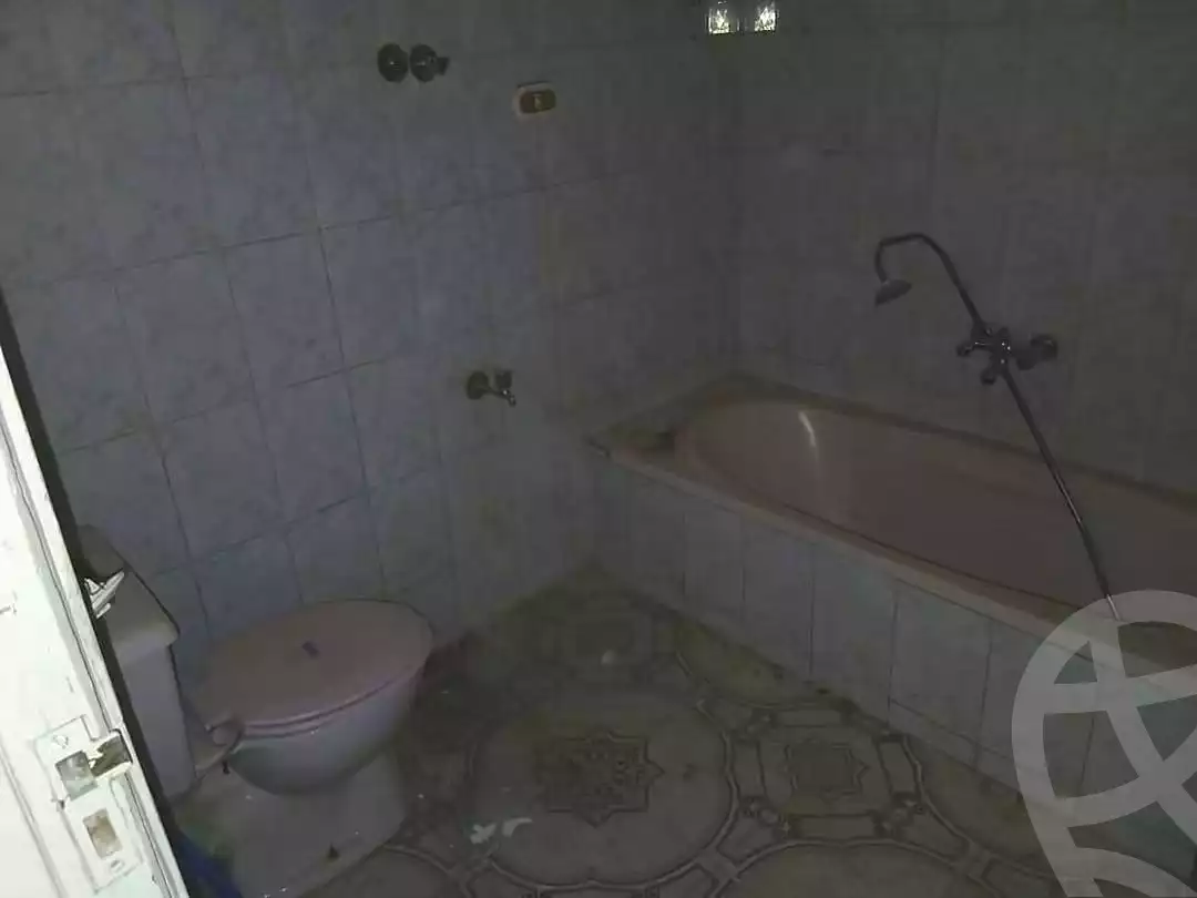 https://aqarmap.com.eg/ar/listing/7276349-for-sale-alexandria-al-agamy-lbytsh-el-hay-st