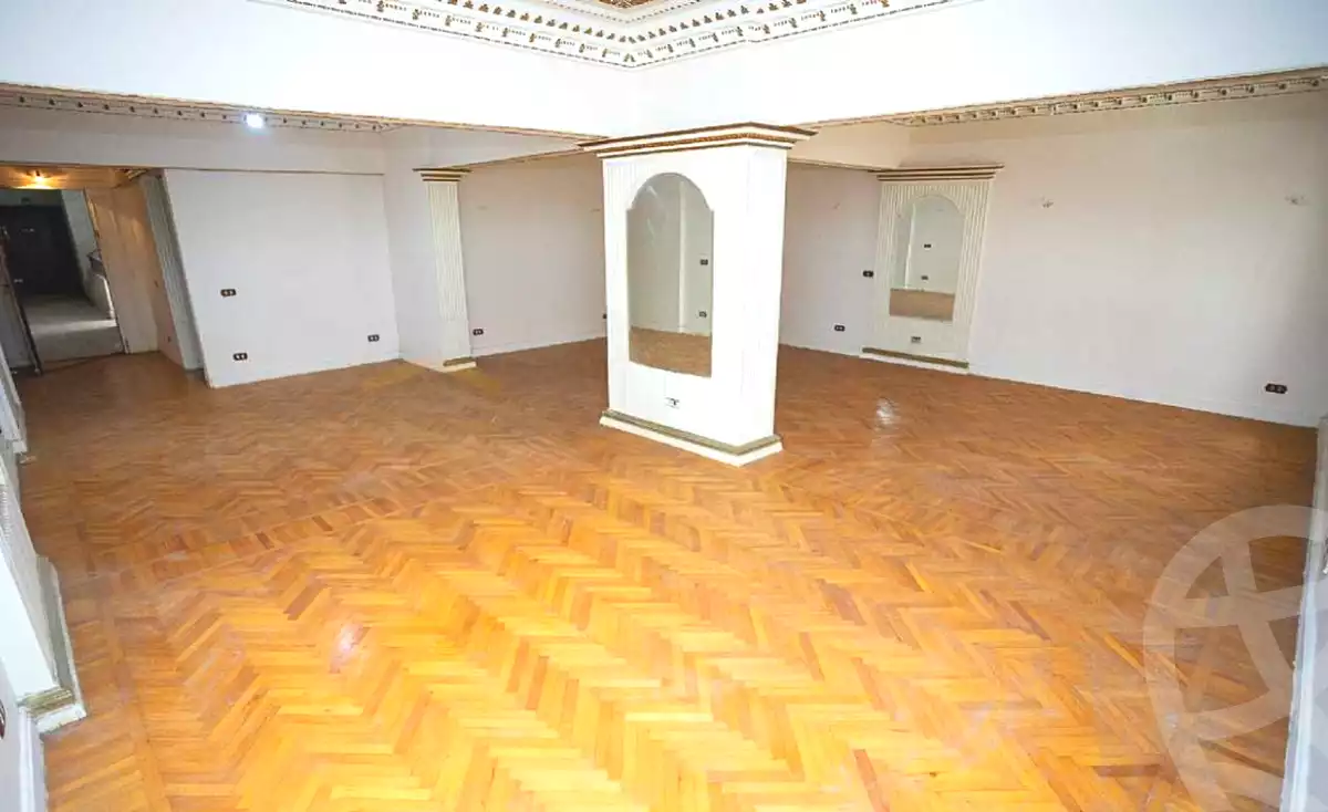 https://aqarmap.com.eg/ar/listing/7276068-for-sale-alexandria-ganaklis
