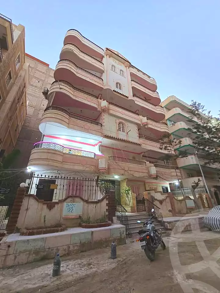 https://aqarmap.com.eg/ar/listing/7276751-for-sale-alexandria-al-agamy-shataa-el-nakheel