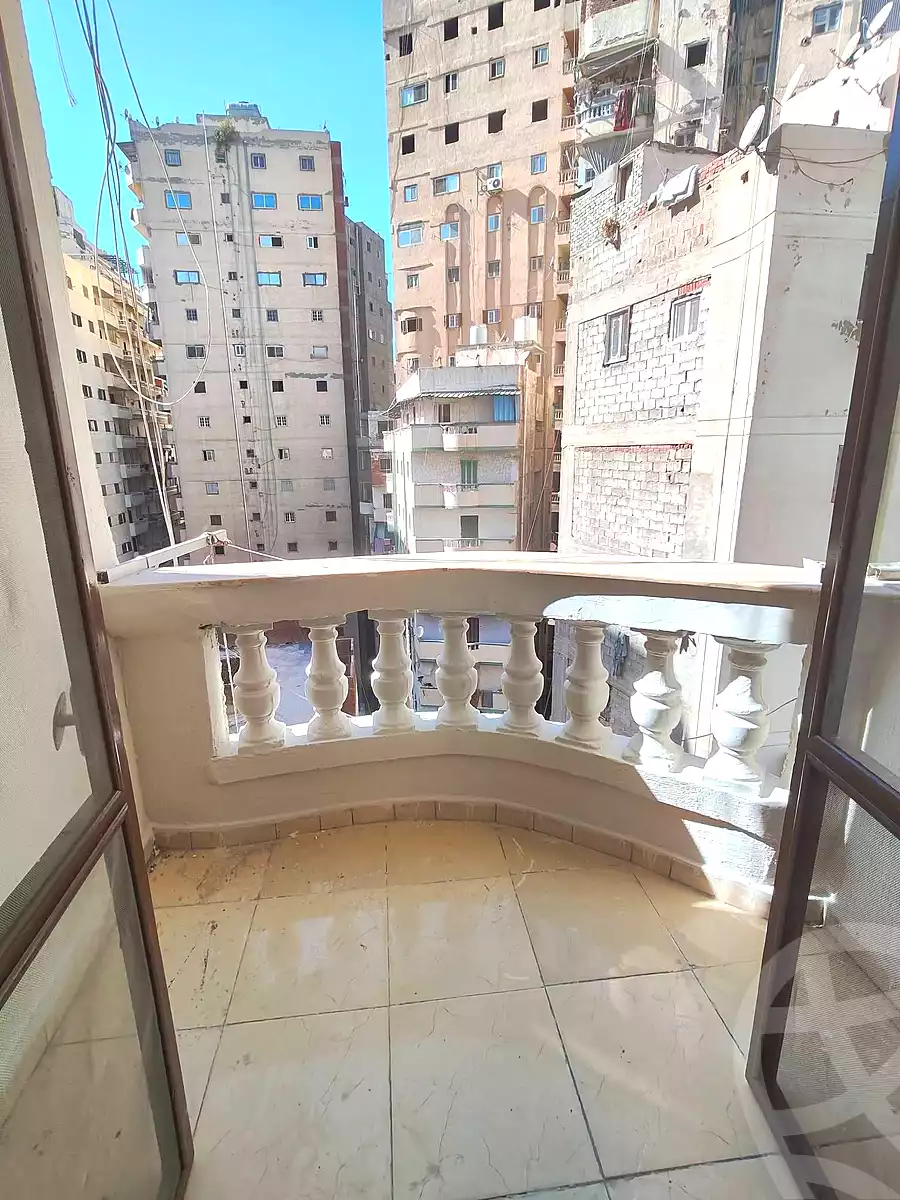https://aqarmap.com.eg/ar/listing/7276889-for-sale-alexandria-miami-street-57
