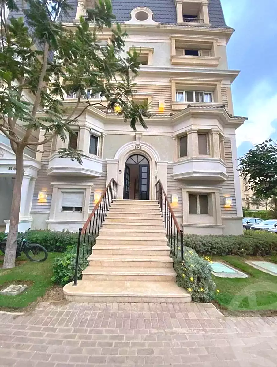 https://aqarmap.com.eg/en/listing/7277260-for-sale-cairo-new-cairo-compounds-mountain-view1-1-compound