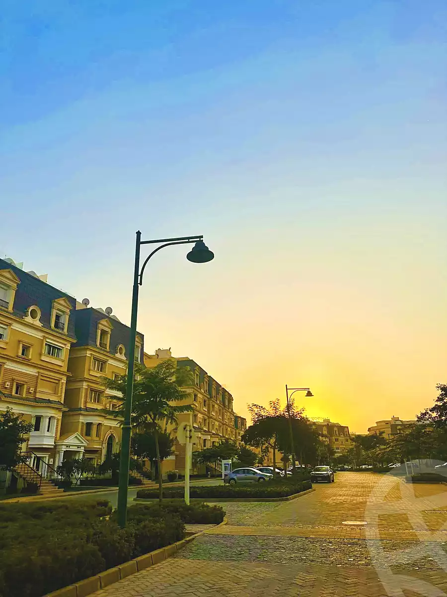 https://aqarmap.com.eg/en/listing/7277260-for-sale-cairo-new-cairo-compounds-mountain-view1-1-compound