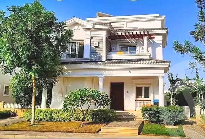 https://aqarmap.com.eg/ar/listing/7277268-for-sale-cairo-new-cairo-compounds-mountain-view1-1-compound