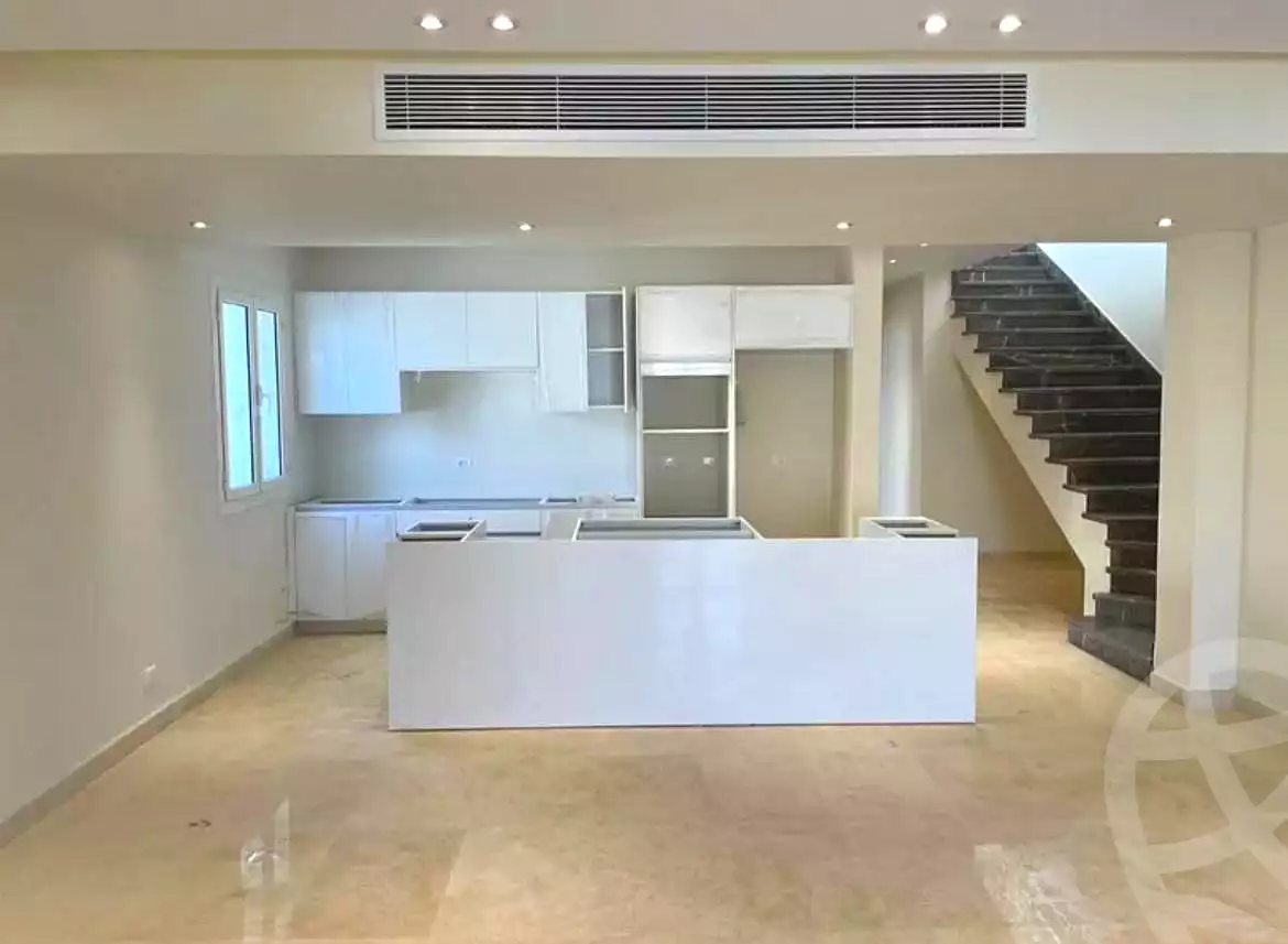 https://aqarmap.com.eg/ar/listing/7277268-for-sale-cairo-new-cairo-compounds-mountain-view1-1-compound