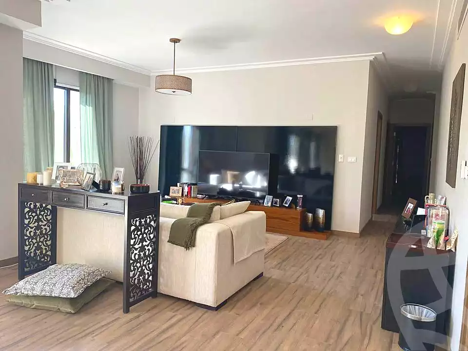 https://aqarmap.com.eg/ar/listing/7277522-for-sale-cairo-new-cairo-compounds-mountain-view1-1-compound