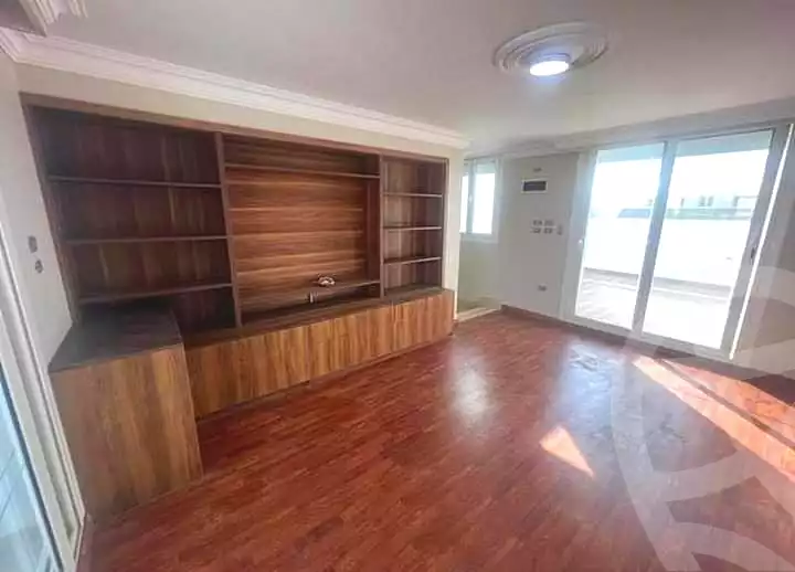 https://aqarmap.com.eg/en/listing/7277550-for-sale-cairo-new-cairo-compounds-mountain-view1-1-compound