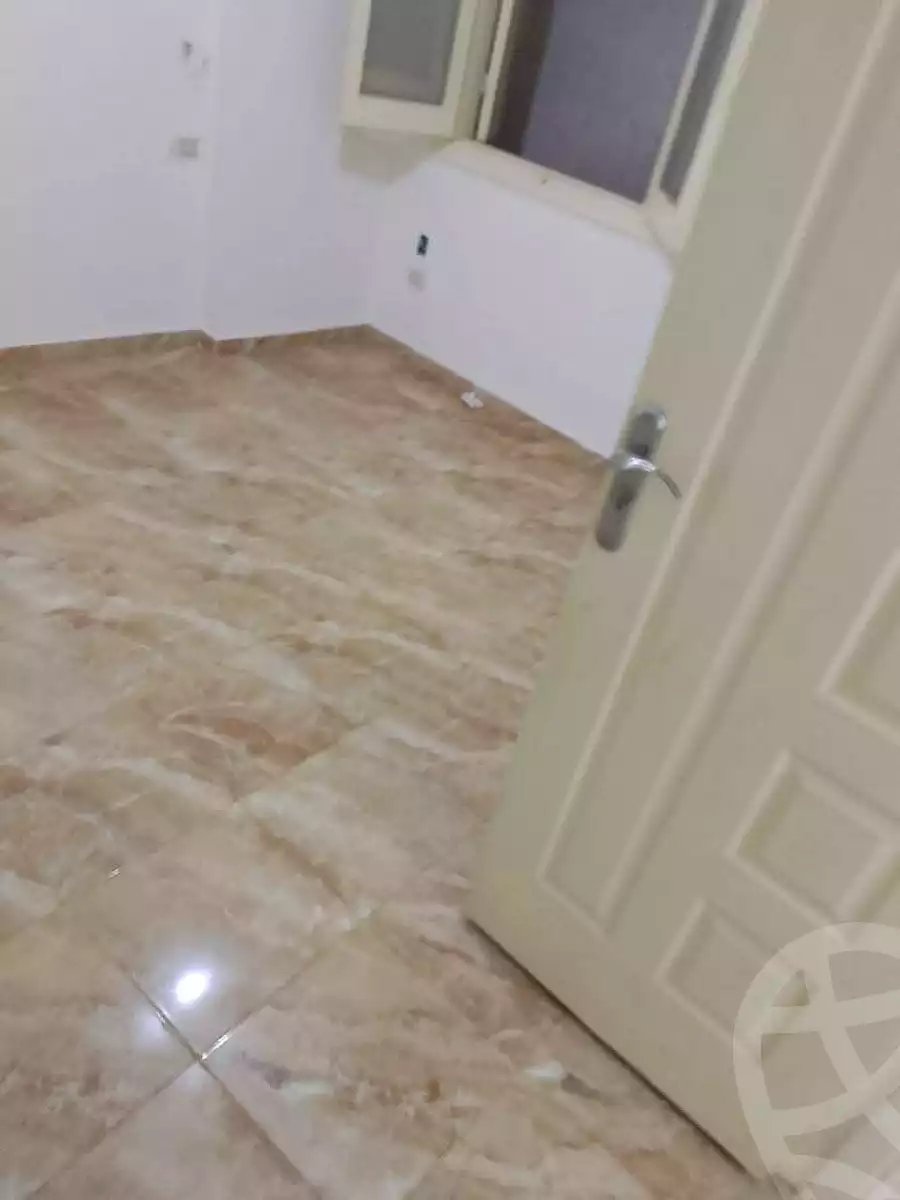 https://aqarmap.com.eg/ar/listing/7277856-for-sale-alexandria-sydy-bshr-sydy-bshr-bhry-mohammed-youssef-ghaly-st