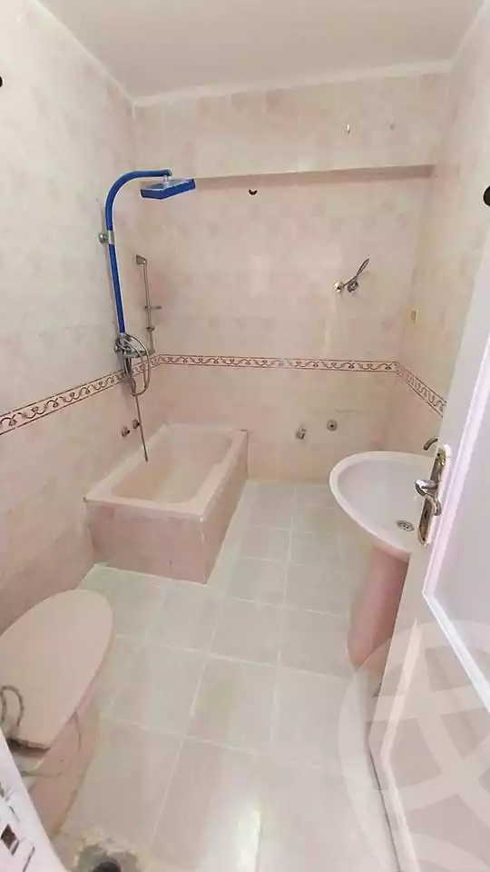https://aqarmap.com.eg/ar/listing/7278163-for-sale-alexandria-al-agamy-shataa-el-nakheel