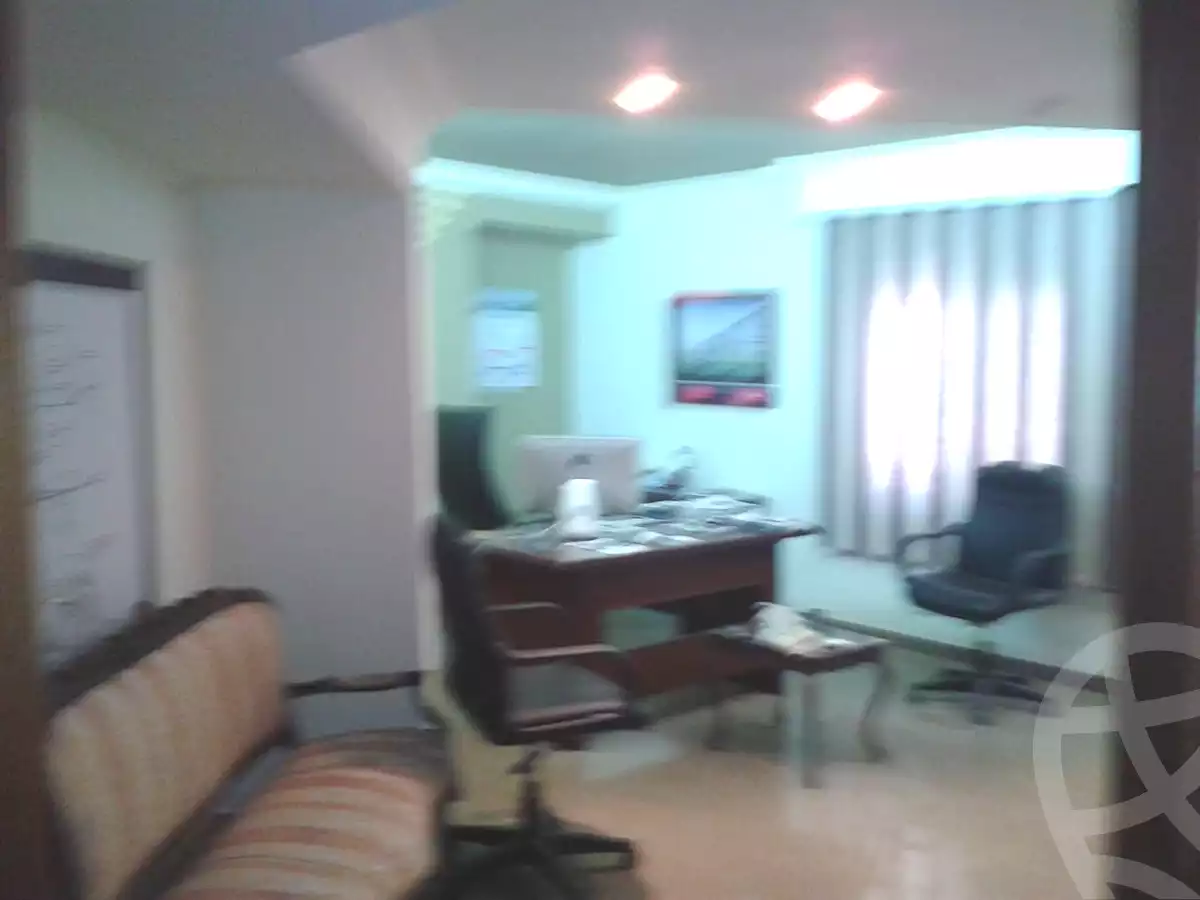 3 BR Duplex in Jira Complex, photo 16 of 19