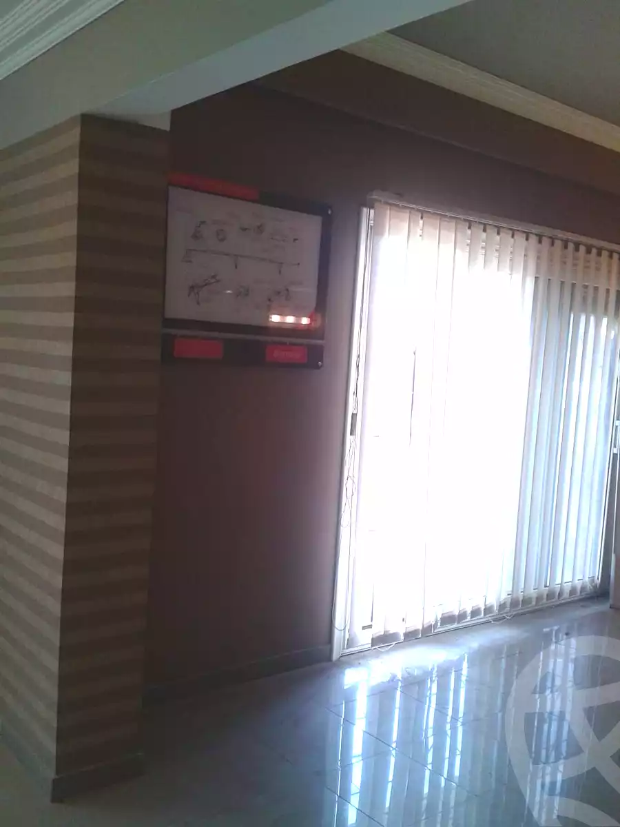 3 BR Duplex in Jira Complex, photo 13 of 19