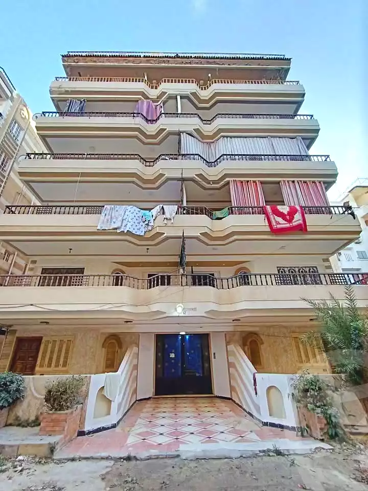 https://aqarmap.com.eg/ar/listing/7278426-for-sale-alexandria-al-agamy-shataa-el-nakheel