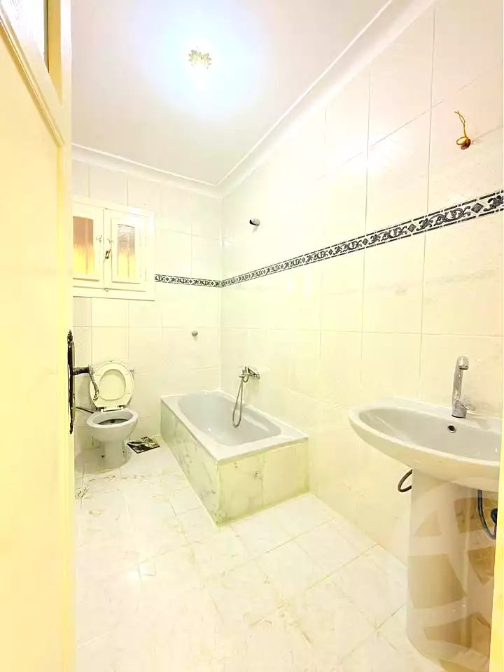 https://aqarmap.com.eg/en/listing/7279425-for-sale-alexandria-al-agamy-shataa-el-nakheel