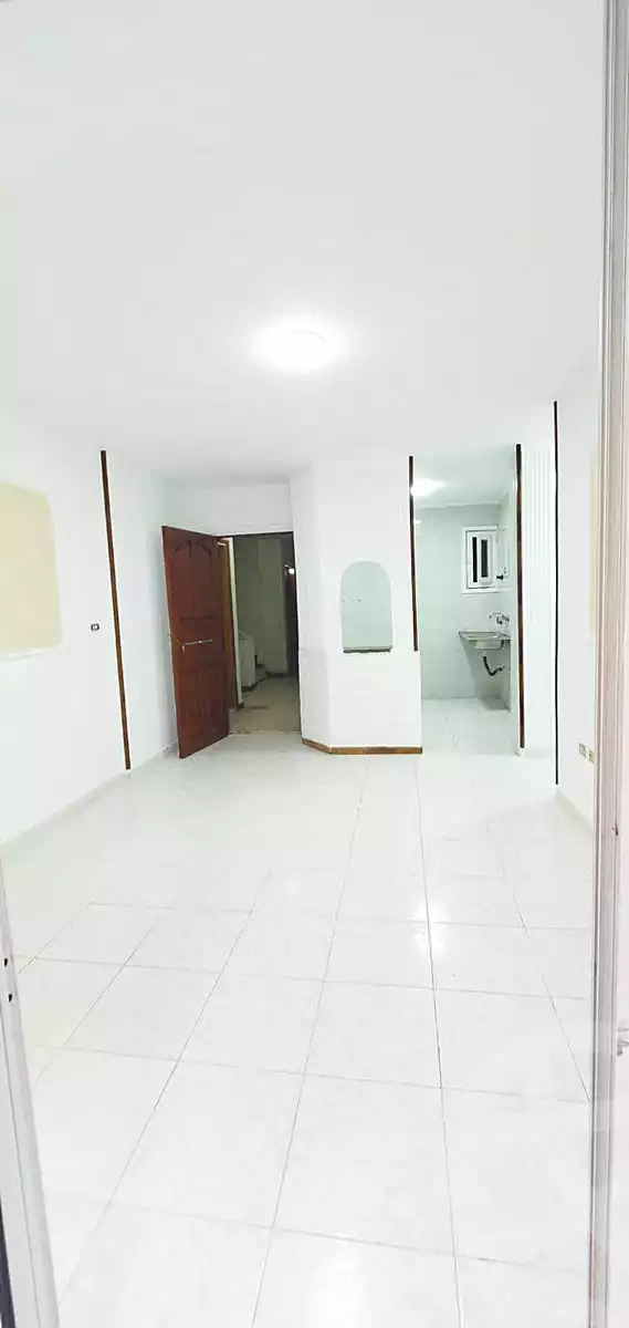 https://aqarmap.com.eg/en/listing/7279544-for-sale-alexandria-al-agamy-shataa-el-nakheel