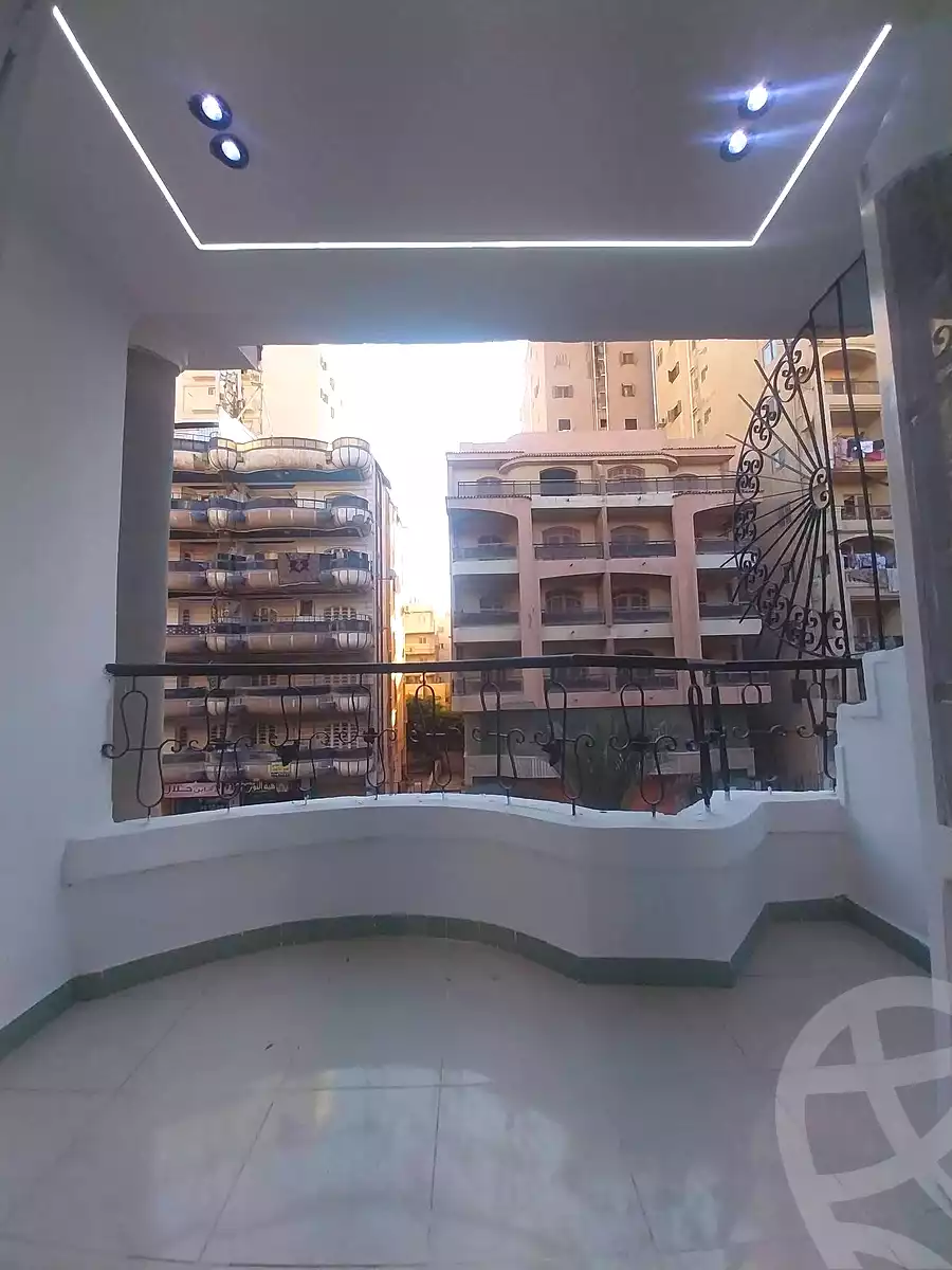 https://aqarmap.com.eg/ar/listing/7279690-for-sale-alexandria-al-agamy-shataa-el-nakheel