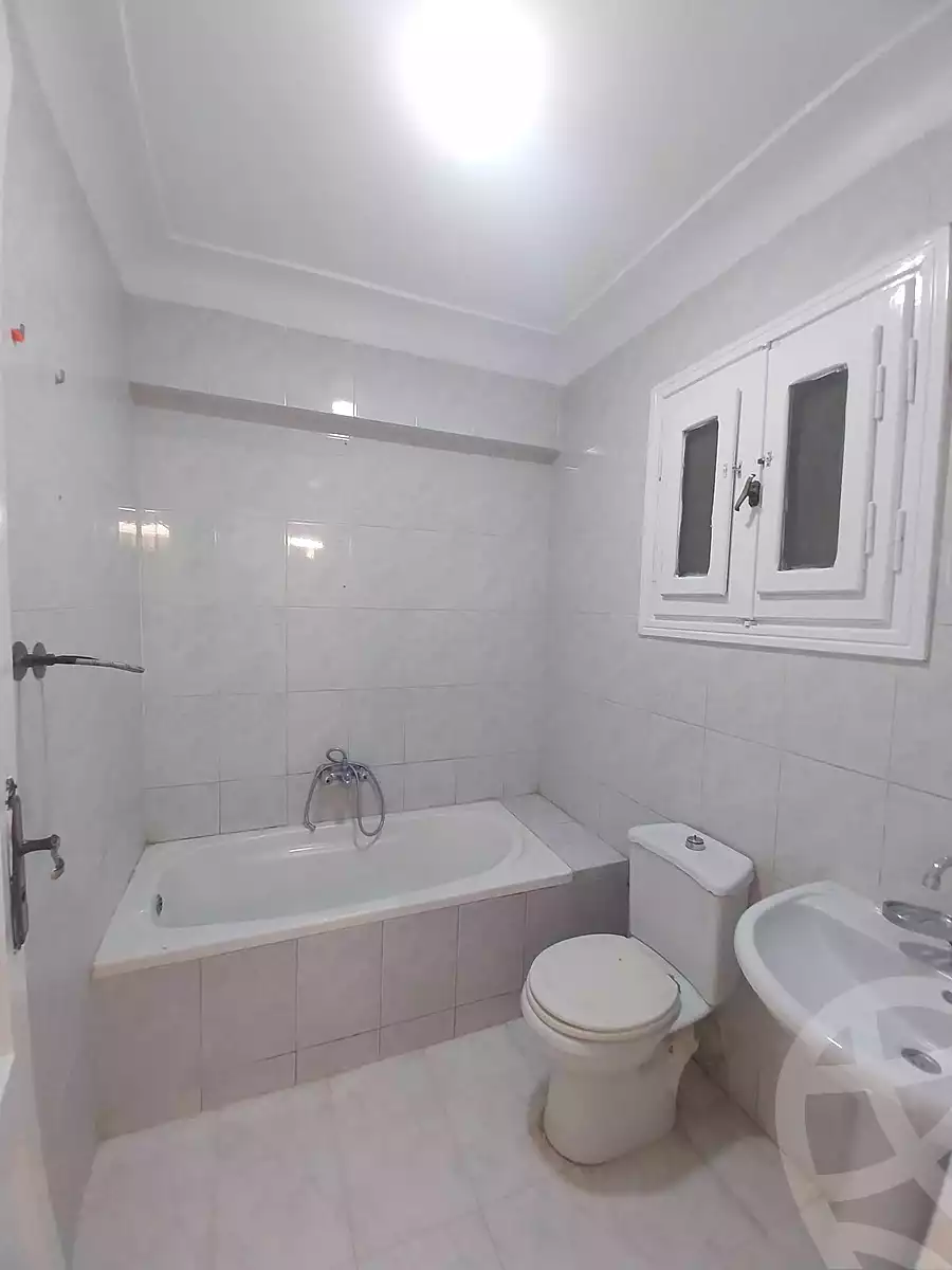 https://aqarmap.com.eg/ar/listing/7279765-for-sale-alexandria-al-agamy-shataa-el-nakheel