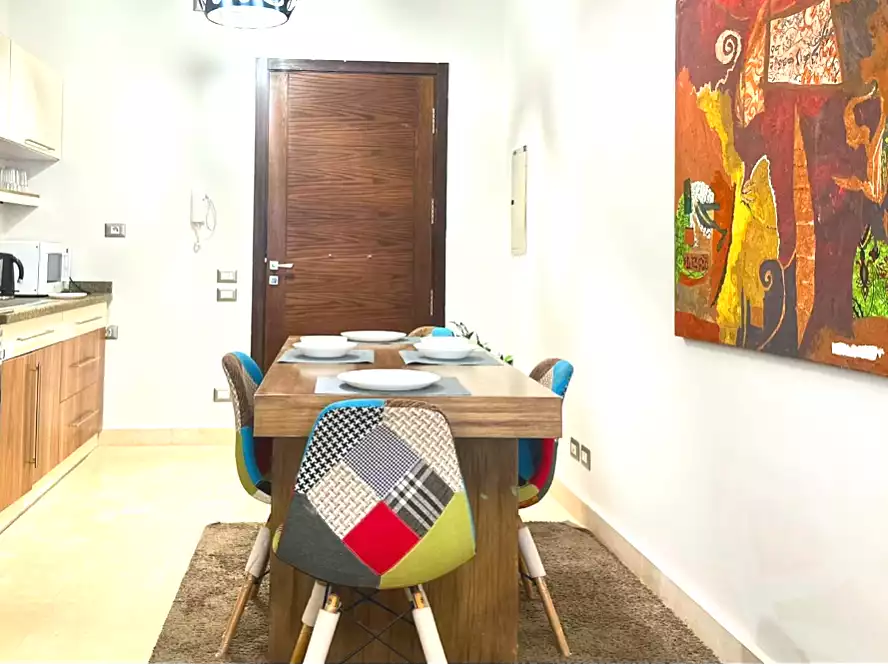 https://aqarmap.com.eg/ar/listing/7028558-for-rent-cairo-new-cairo-compounds-kmbwnd-fyldj-jyt-blm-hylz