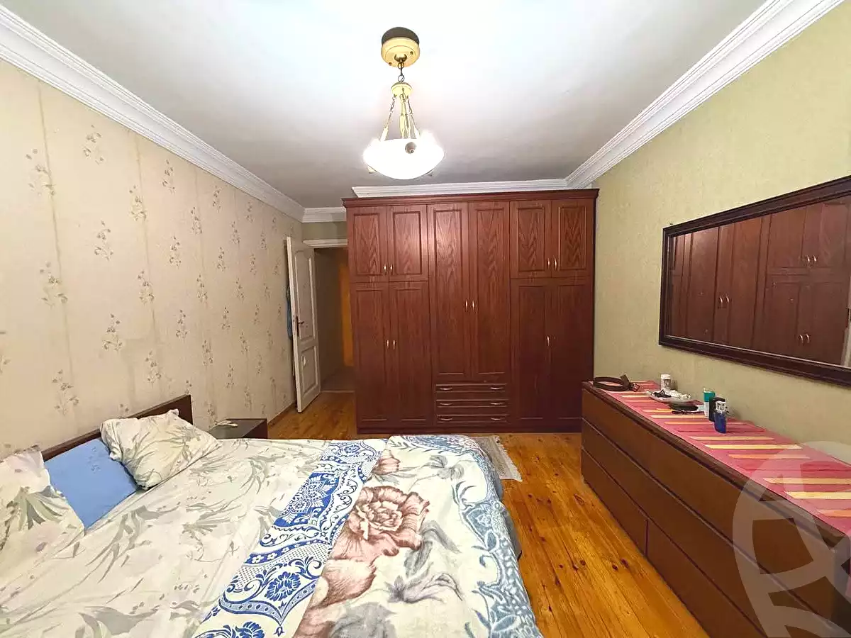 https://aqarmap.com.eg/en/listing/7280562-for-sale-alexandria-el-mandara-shr-jml-bd-lnsr