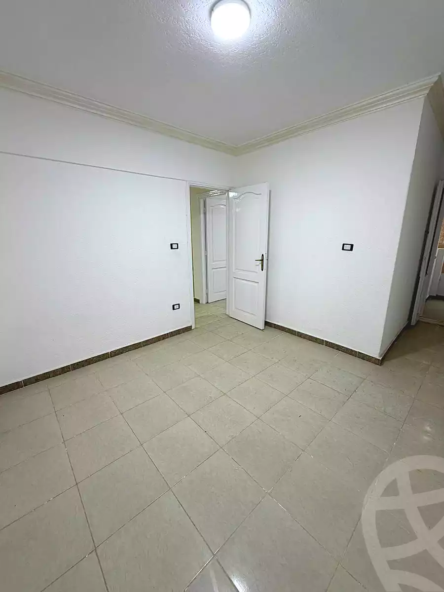 https://aqarmap.com.eg/en/listing/7280651-for-sale-alexandria-al-agamy-shataa-el-nakheel
