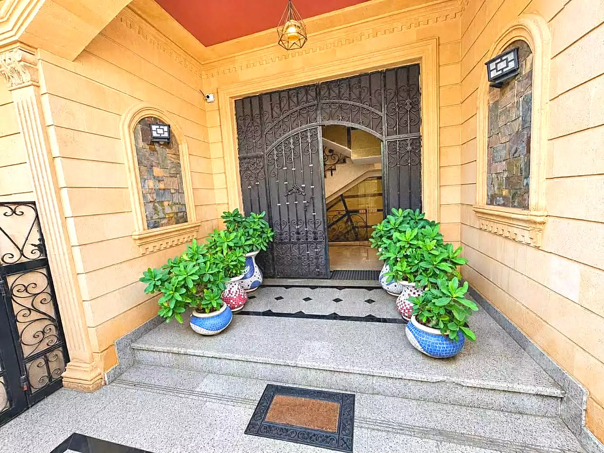 https://aqarmap.com.eg/ar/listing/7281008-for-sale-cairo-new-cairo-south-investors-al-gezira-st