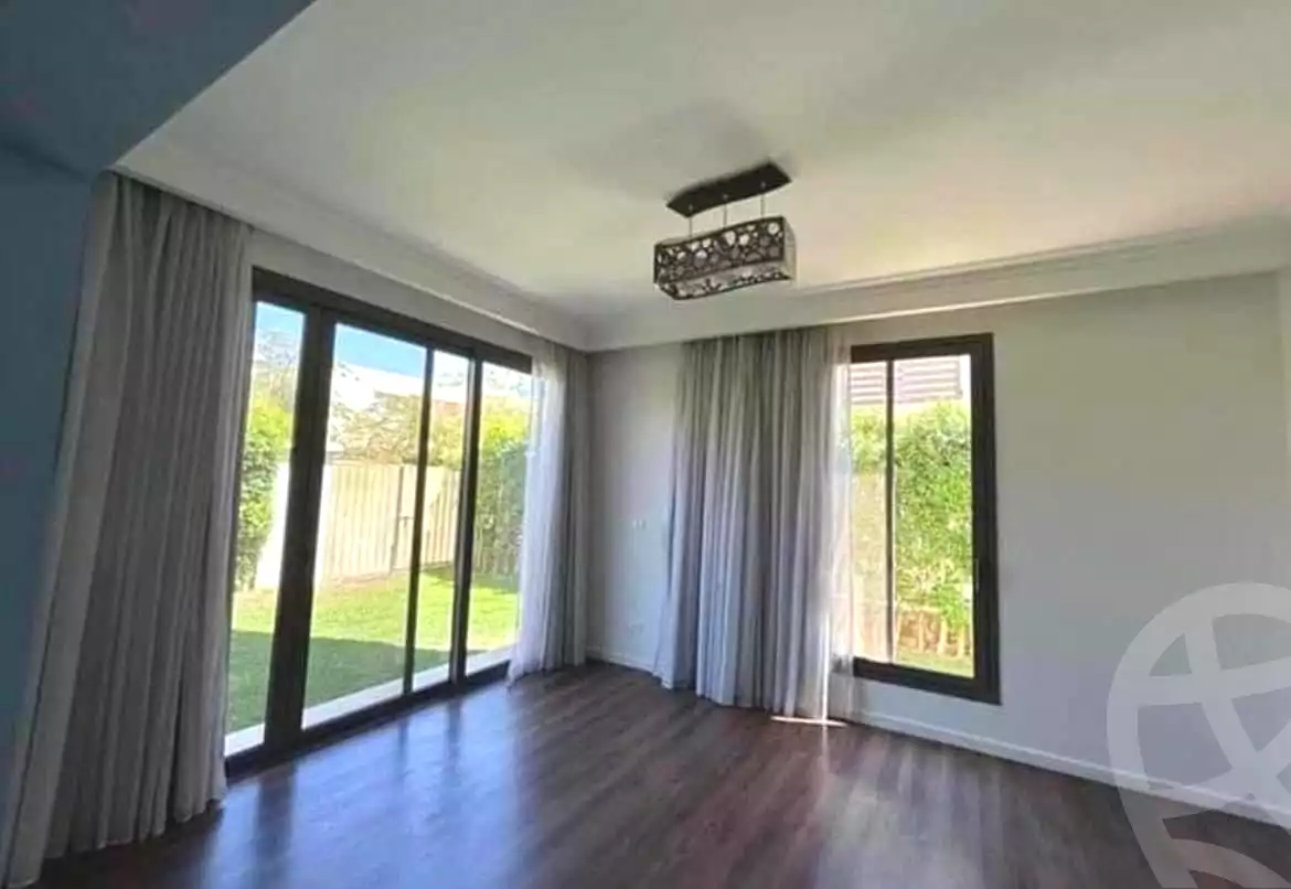 https://aqarmap.com.eg/ar/listing/7281161-for-sale-cairo-new-cairo-compounds-kmbwnd-kryk-twn-il-cazar