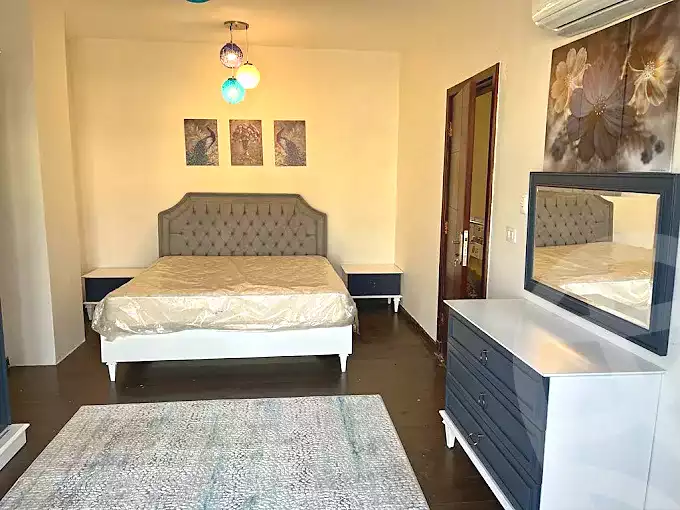 https://aqarmap.com.eg/en/listing/7281216-for-sale-cairo-new-cairo-6th-settlement-compounds-hyde-park-central-compound