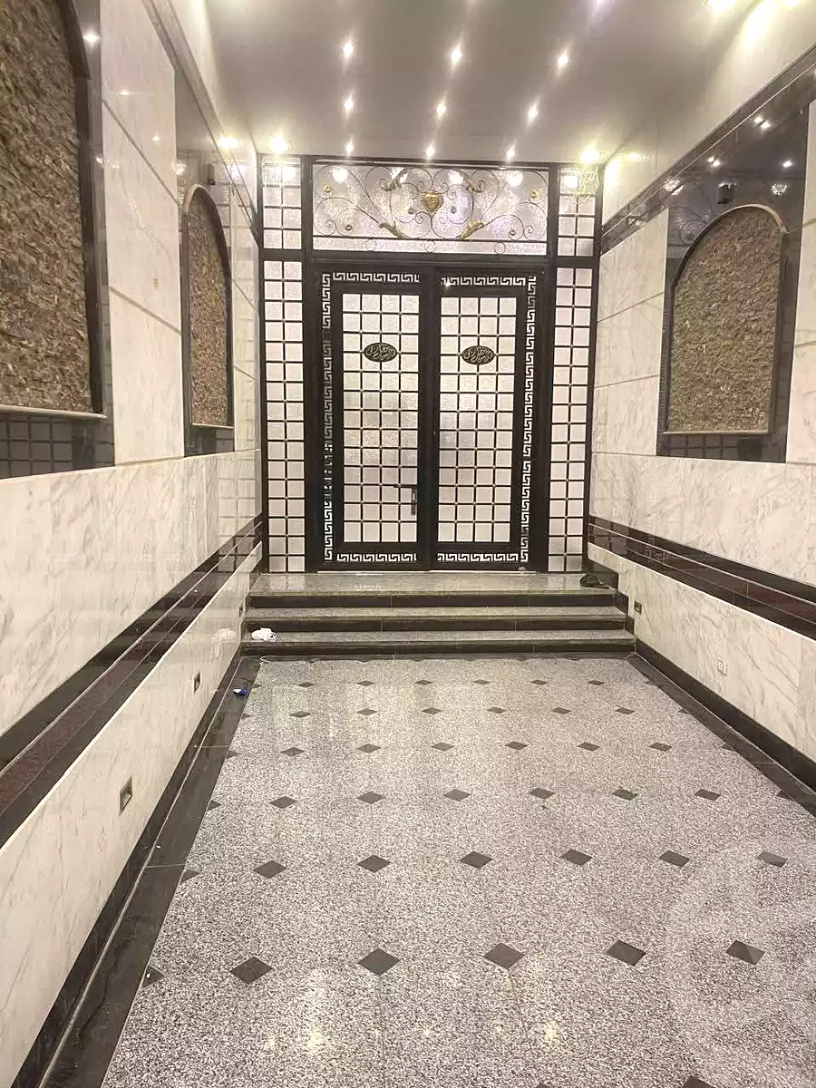 https://aqarmap.com.eg/en/listing/7280402-for-sale-cairo-helwan-hadayek-helwan-nile-corniche-st