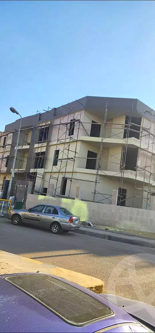 https://aqarmap.com.eg/ar/listing/7281378-for-sale-cairo-new-cairo-ganob-el-akadamiya-south-academy-d-hassan-ibn-thabet-st