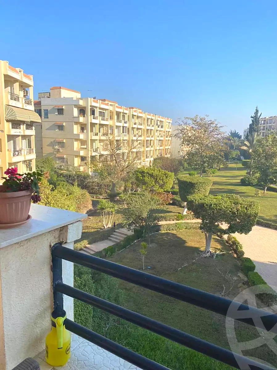 https://aqarmap.com.eg/ar/listing/7281498-for-sale-cairo-el-sheikh-zayed-city-compounds-zayed-2000