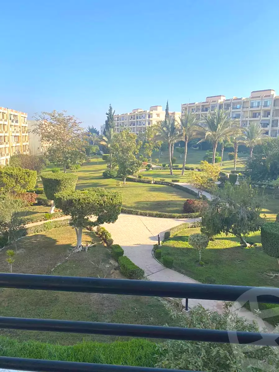 https://aqarmap.com.eg/ar/listing/7281498-for-sale-cairo-el-sheikh-zayed-city-compounds-zayed-2000