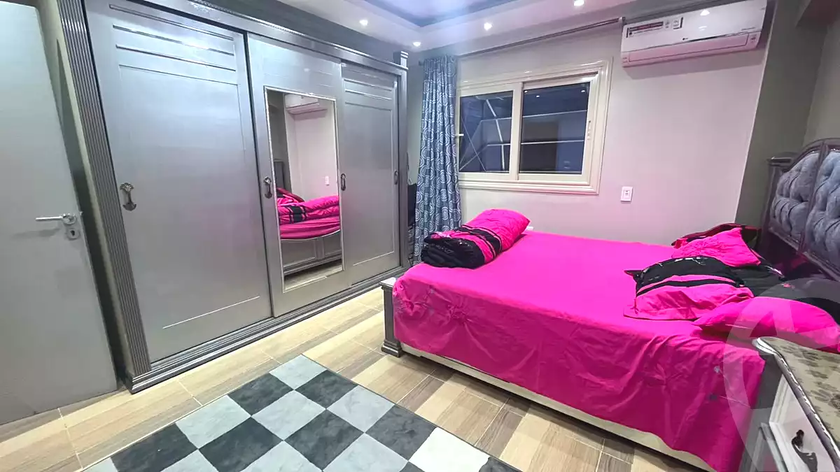 https://aqarmap.com.eg/en/listing/7281519-for-sale-cairo-el-sheikh-zayed-city-el-hay-el-khames-lhy-lkhms