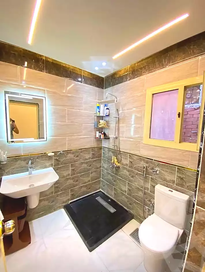 https://aqarmap.com.eg/ar/listing/7280733-for-sale-alexandria-al-agamy-lbytsh-qased-kareem-st