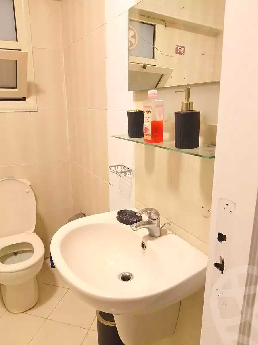 https://aqarmap.com.eg/ar/listing/7281765-for-rent-cairo-new-cairo-compounds-ritaj