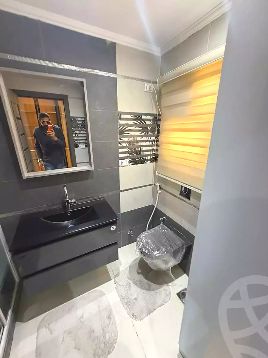 https://aqarmap.com.eg/en/listing/7281808-for-sale-cairo-new-cairo-compounds-mwrd-fq-llttwyr