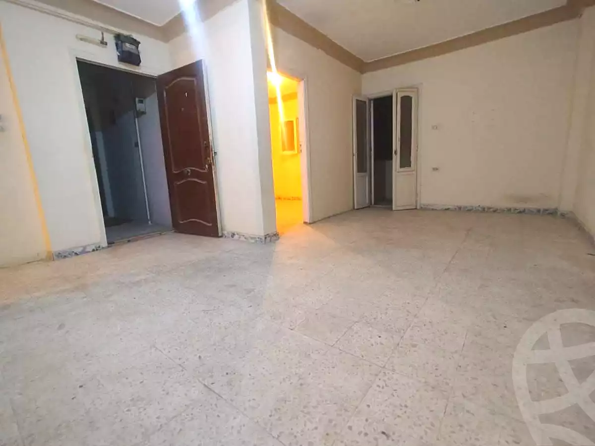 https://aqarmap.com.eg/en/listing/7281946-for-sale-alexandria-al-agamy-el-hanouvel
