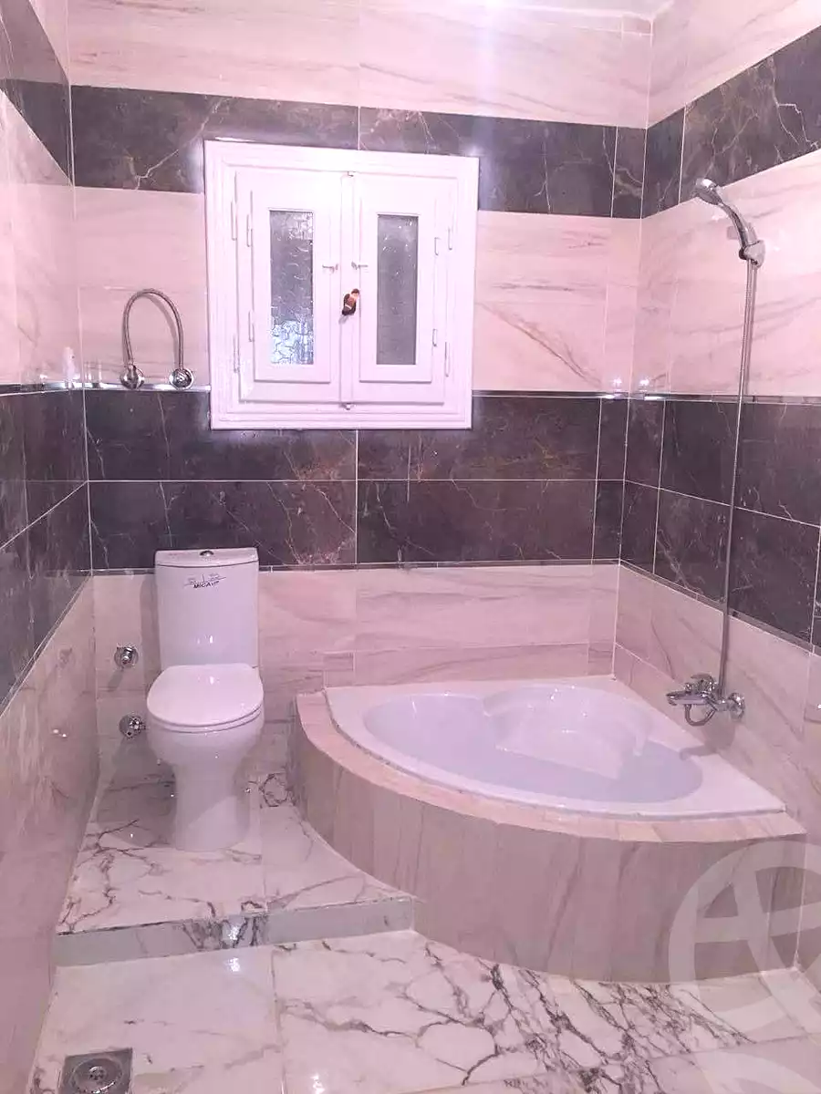 https://aqarmap.com.eg/ar/listing/7282288-for-sale-marsa-matruh-marsa-matrouh-city-bab-el-bahr-beach