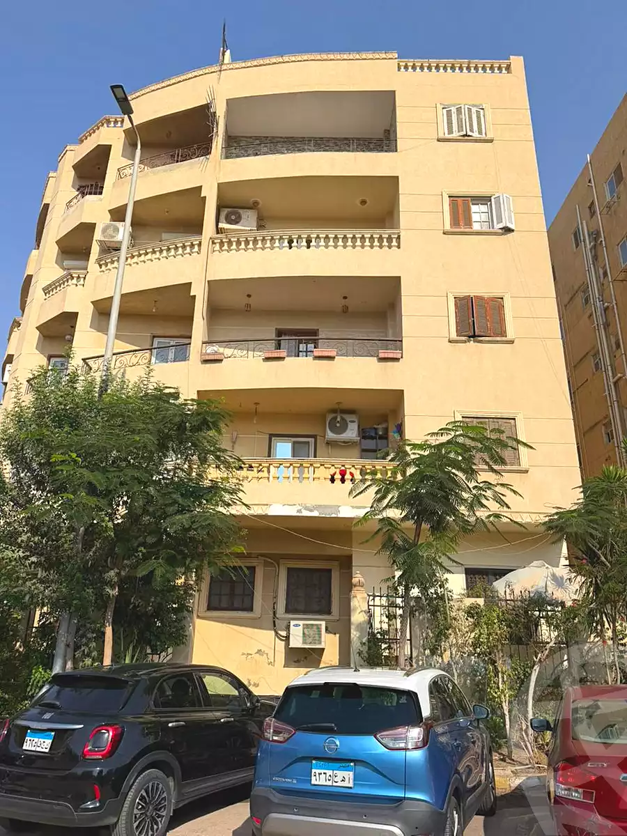 https://aqarmap.com.eg/ar/listing/7282531-for-sale-cairo-new-cairo-el-narges-el-narges-omarat-abdul-rahman-al-rafie-st